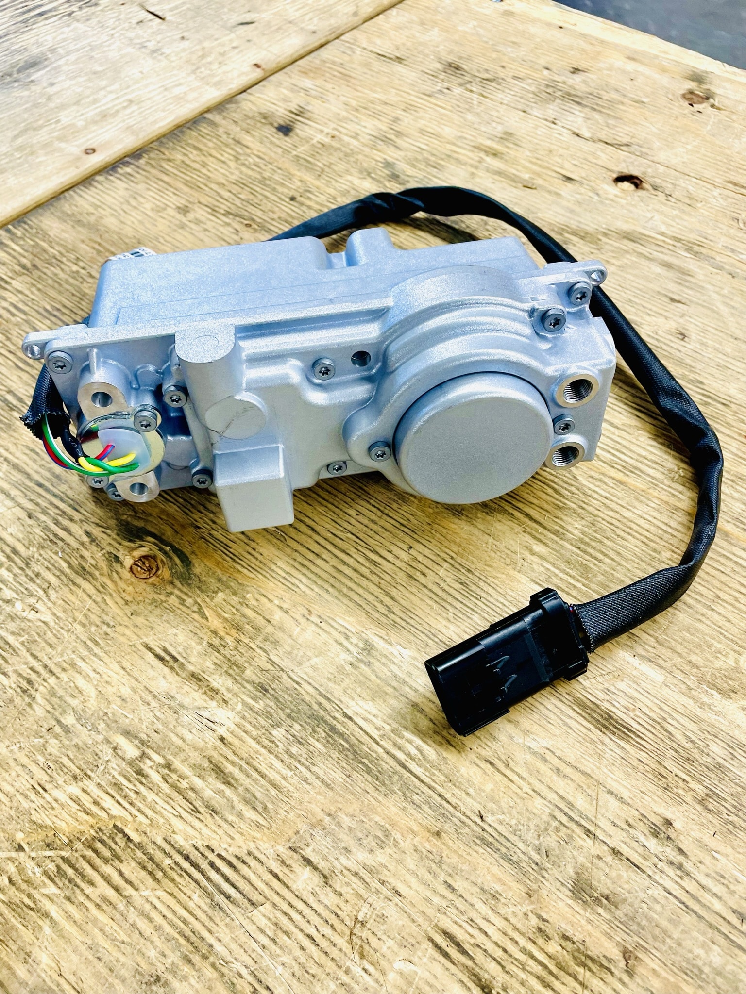 E507E5A7-83F0-4E36-AF83-CCC080305AF5