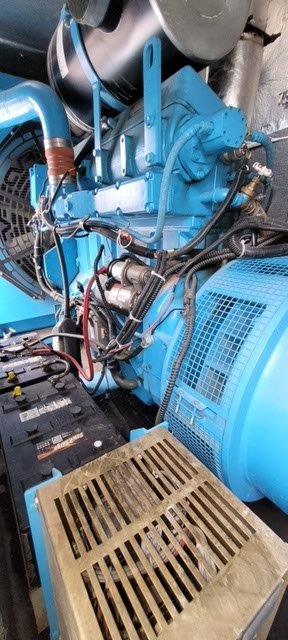 350-KW-John-Deere-Diesel-Generator-in-sound-weather-proof-Enclosure-5